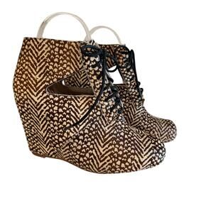 80%20 Lace-up Wedge Booties Size 7.5 Brown Lace Up Boho Goingout Party Festival